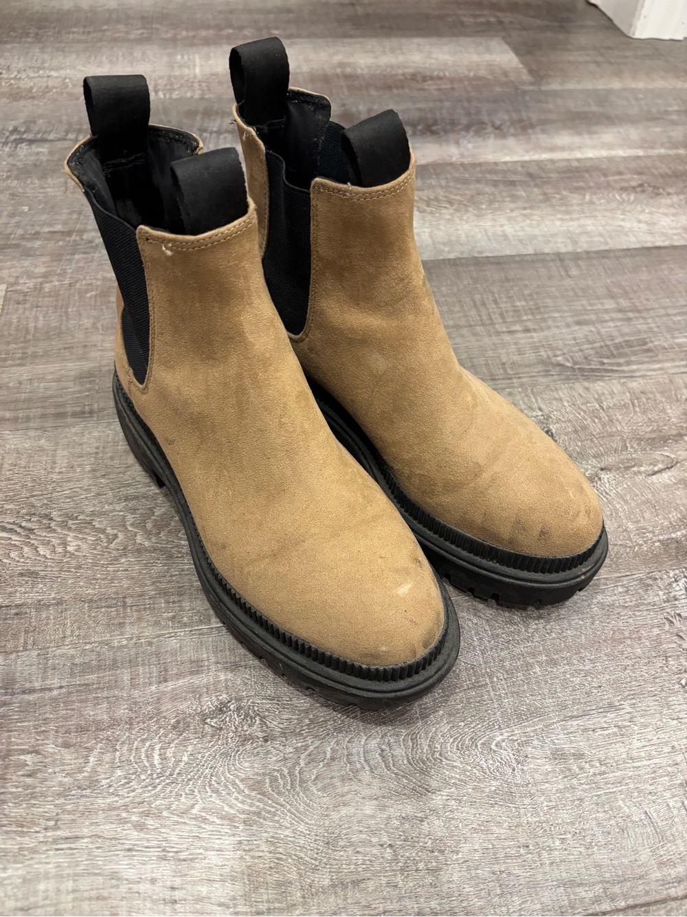 H&M Women's Boots in Tan with Black Panels